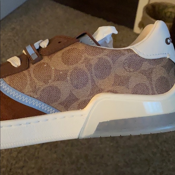 Shoes - Picture 5 of 11